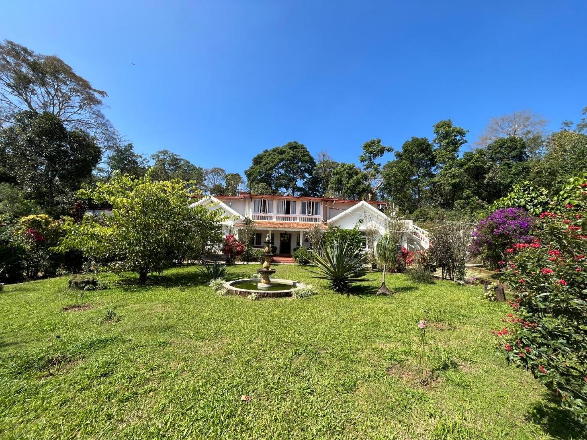 Robin Woods Homestay Sakleshpur Buitenkant foto